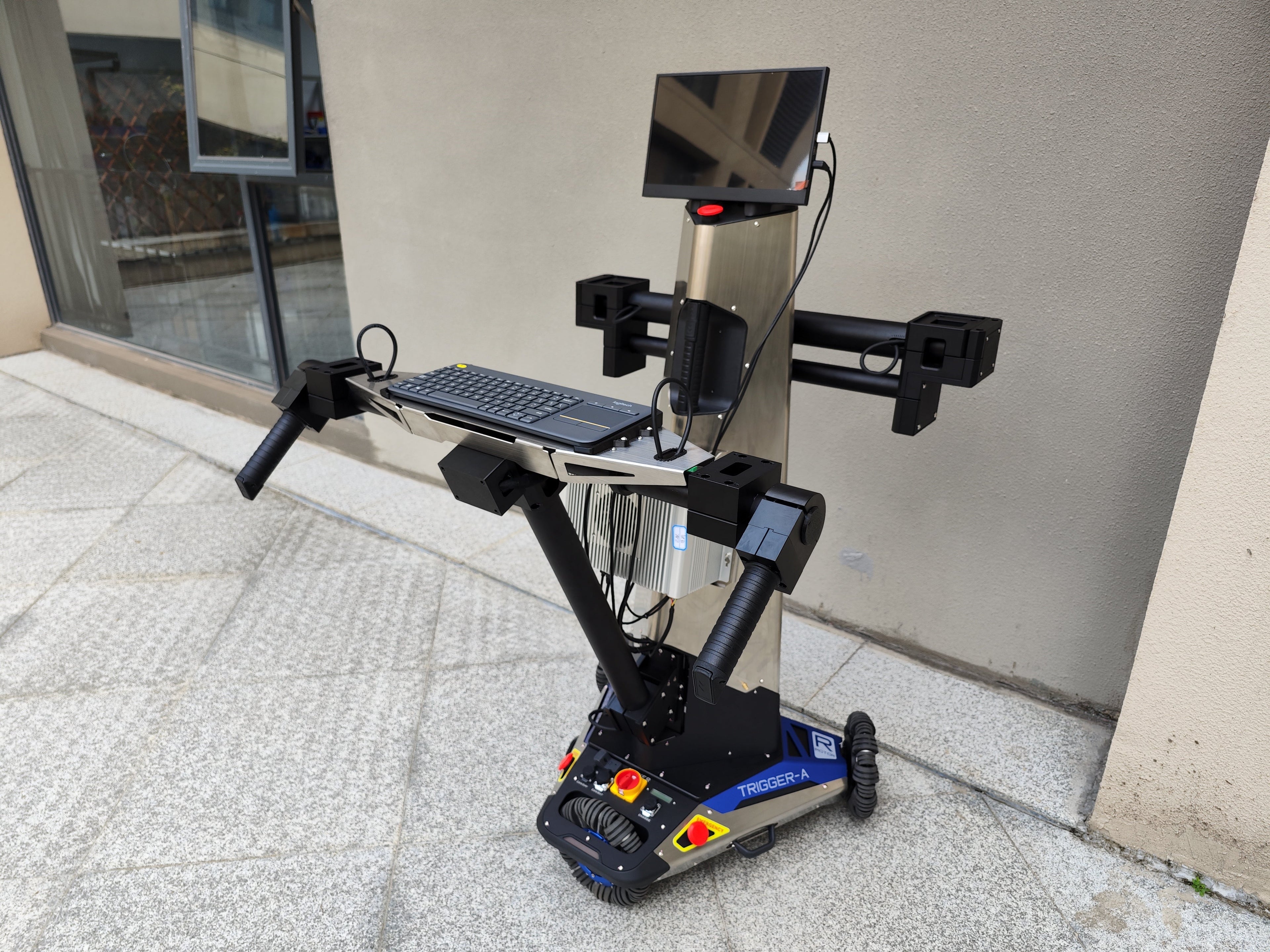 Fibot. Same hardware for open source model π0.5
